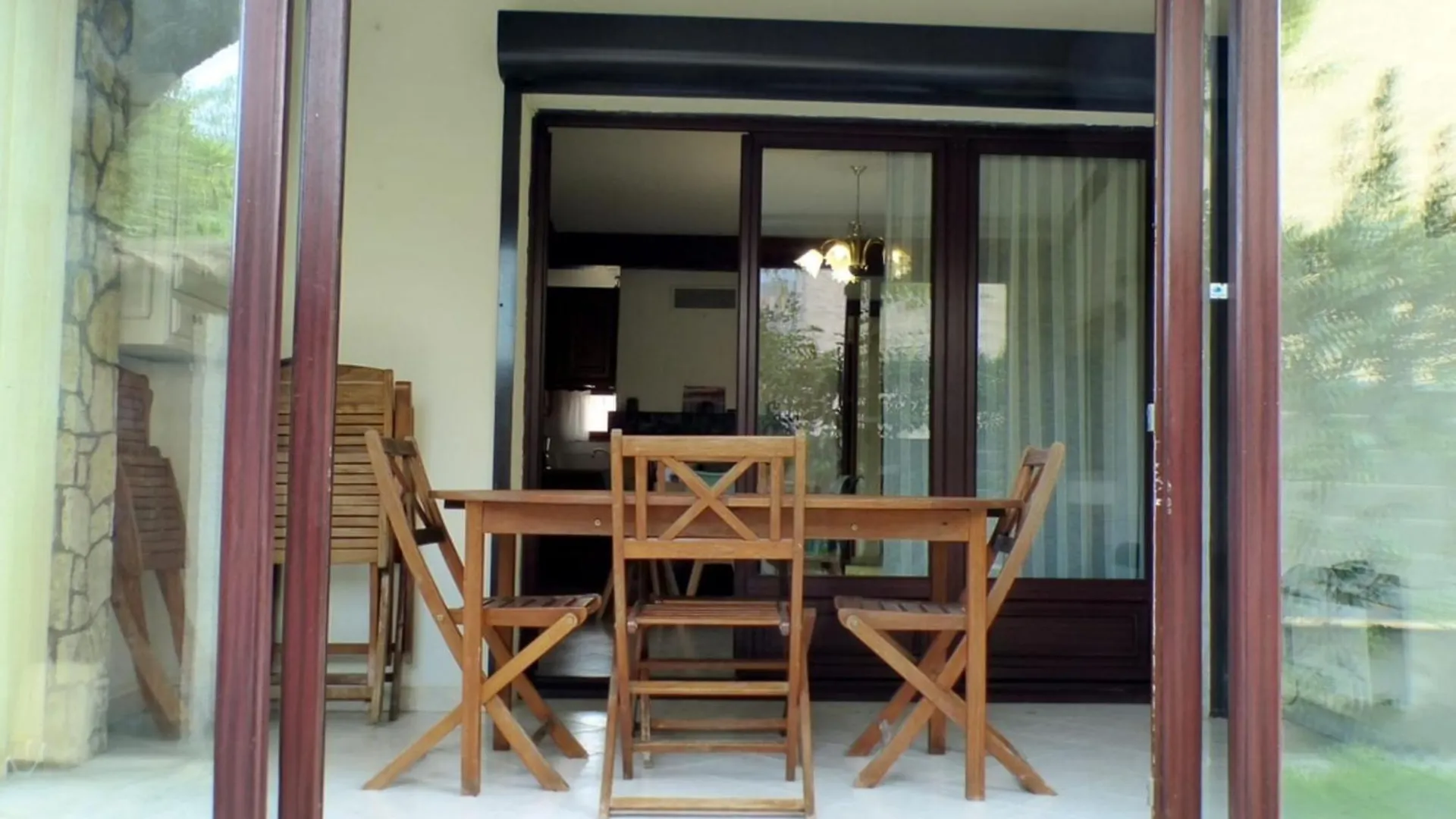 Spacious House With Garden Six-Fours-Les-Plages France
